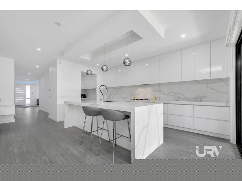 14 Echelon Street, Craigieburn VIC 3064