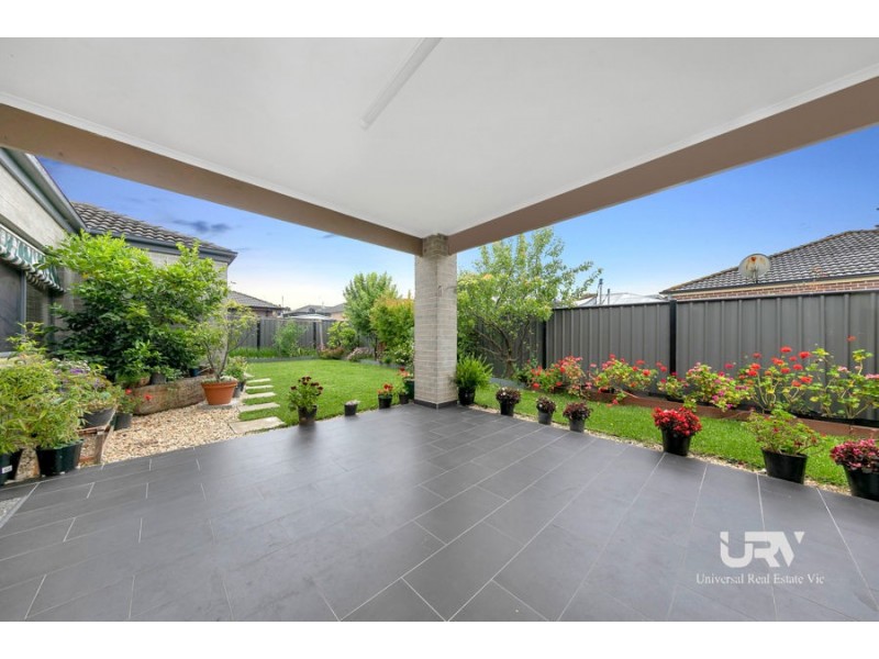 68 Hyde Park Avenue, Craigieburn VIC 3064