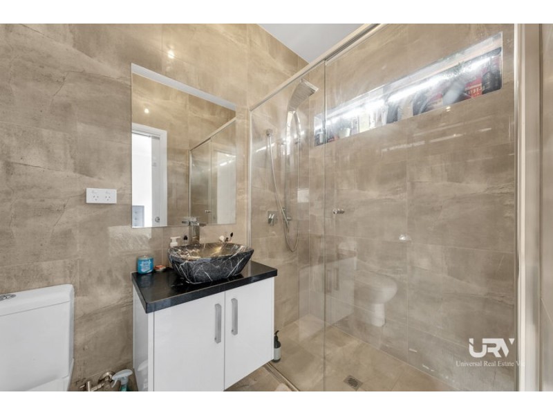 10 Spirited Cct, Craigieburn VIC 3064