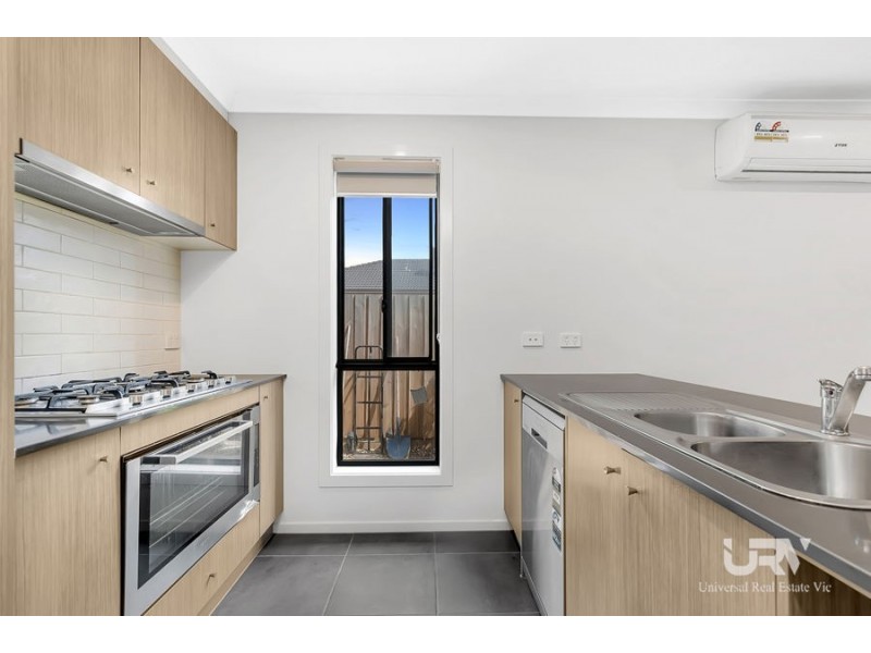 28 Brunning Rise, Wollert VIC 3750