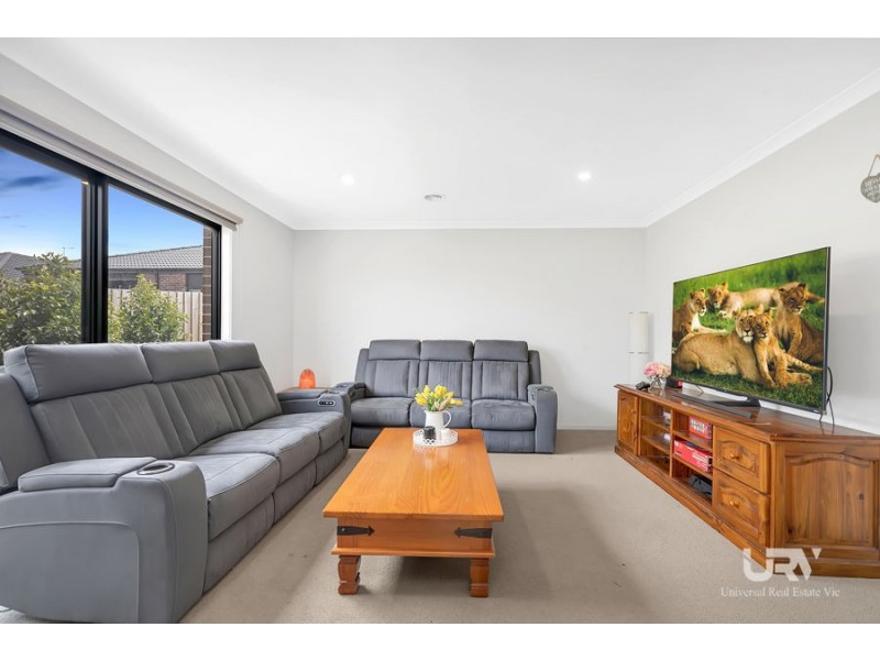 28 Brunning Rise, Wollert VIC 3750