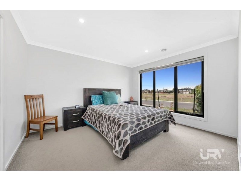 28 Brunning Rise, Wollert VIC 3750