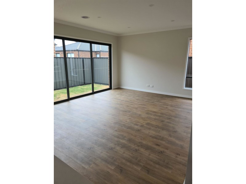 21 Sumar Drive, Craigieburn VIC 3064