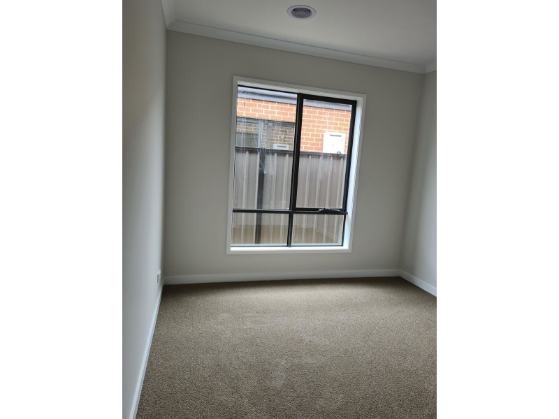 21 Sumar Drive, Craigieburn VIC 3064