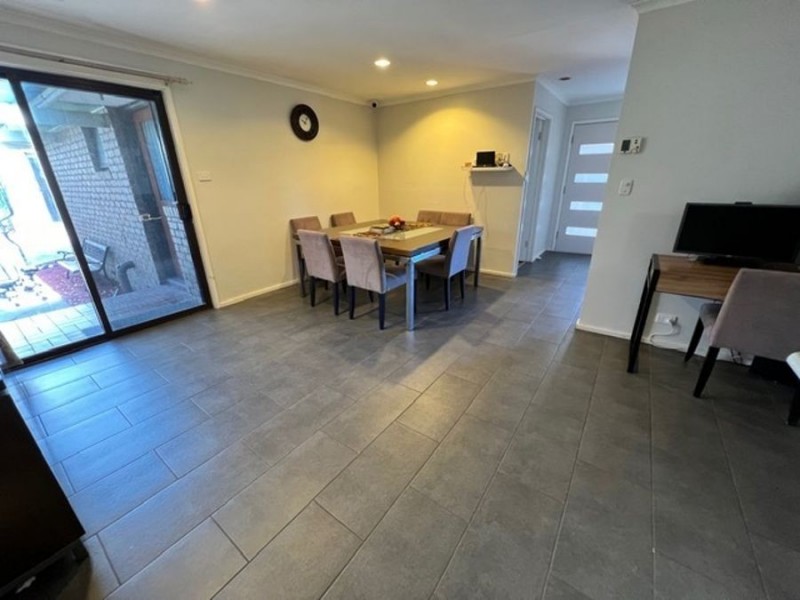 16 Whitley Crescent, Craigieburn VIC 3064