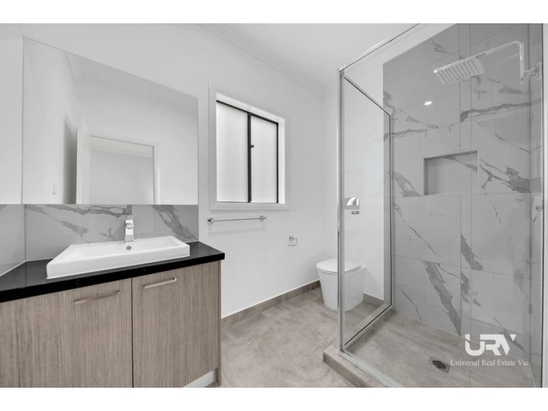 142 Brossard Rd, Mickleham VIC 3064