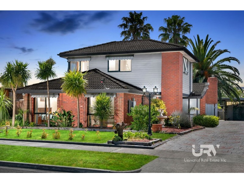 10 Spring Valley Avenue, Craigieburn VIC 3064