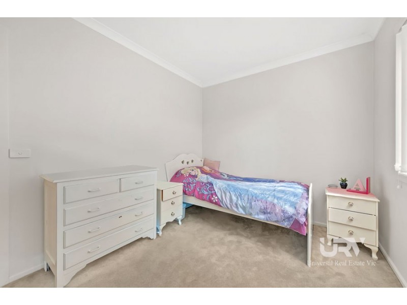 17 Mallacoota Way, Craigieburn VIC 3064