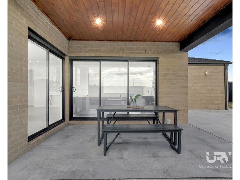 21 Tuxworth Drive, Kalkallo VIC 3064