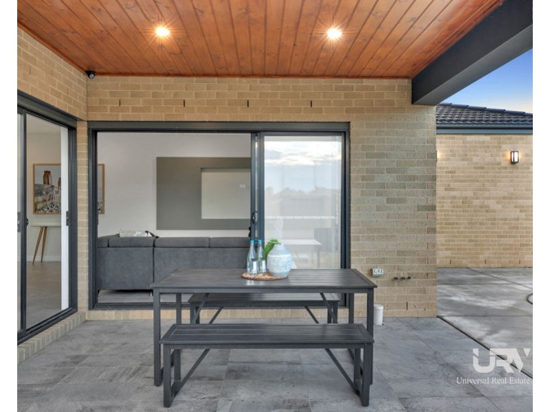 21 Tuxworth Drive, Kalkallo VIC 3064
