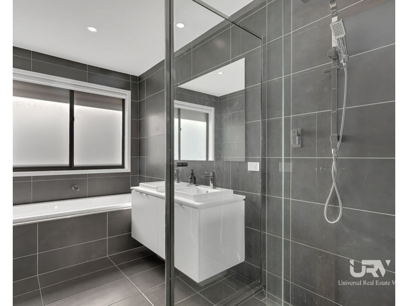 22 McCracken Avenue, Mickleham VIC 3064