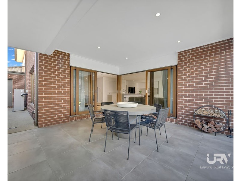 22 McCracken Avenue, Mickleham VIC 3064
