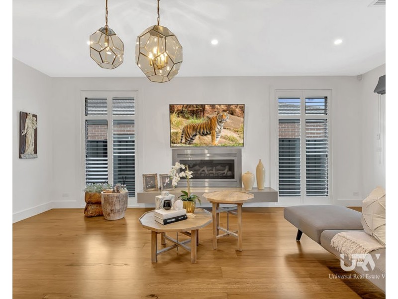 54 Brentwick Drive, Craigieburn VIC 3064
