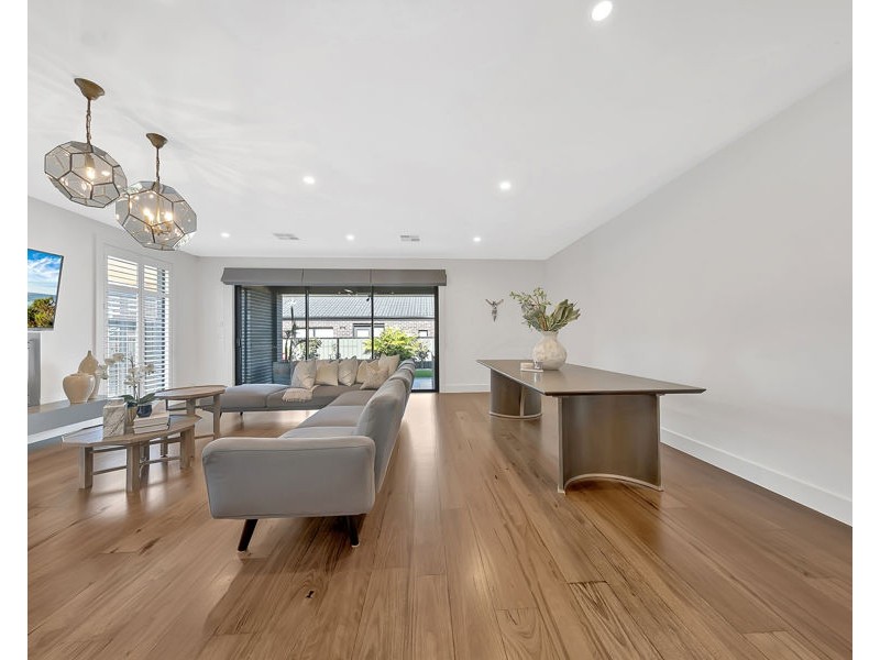 54 Brentwick Drive, Craigieburn VIC 3064