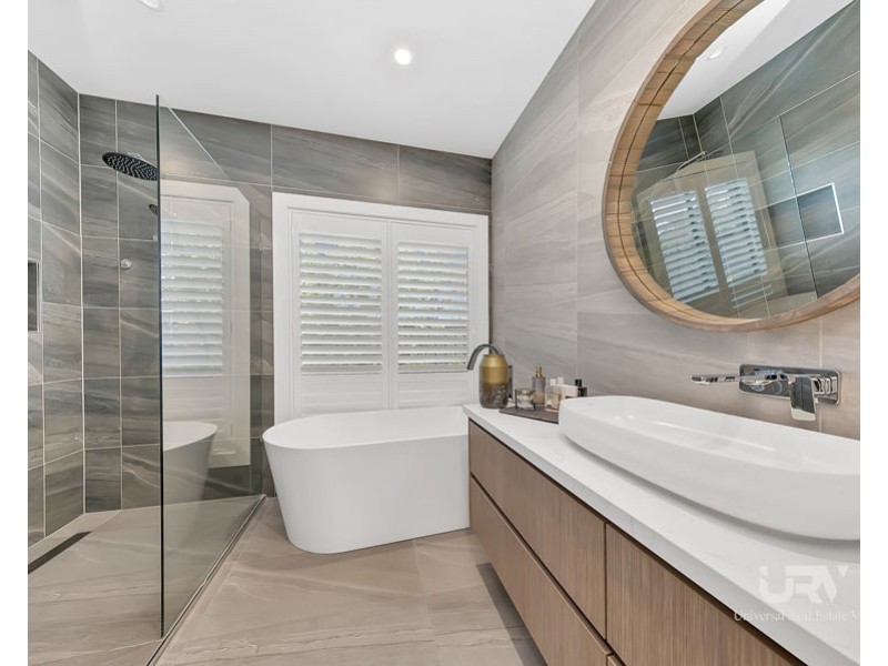 54 Brentwick Drive, Craigieburn VIC 3064