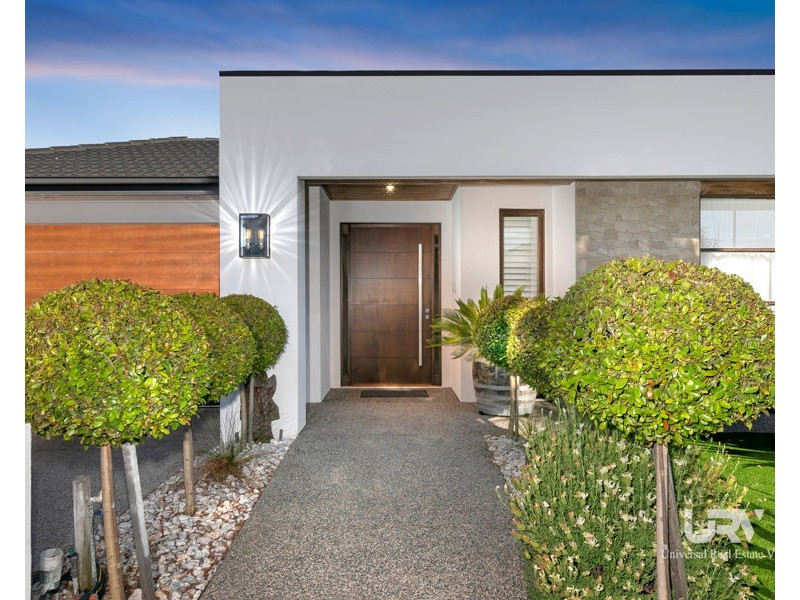 54 Brentwick Drive, Craigieburn VIC 3064