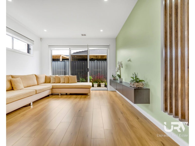 17 Schefflera Street, Craigieburn VIC 3064