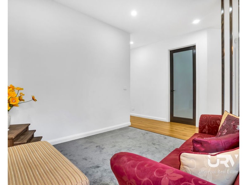 17 Schefflera Street, Craigieburn VIC 3064