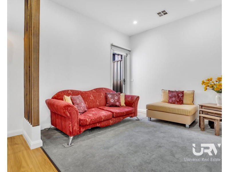 17 Schefflera Street, Craigieburn VIC 3064