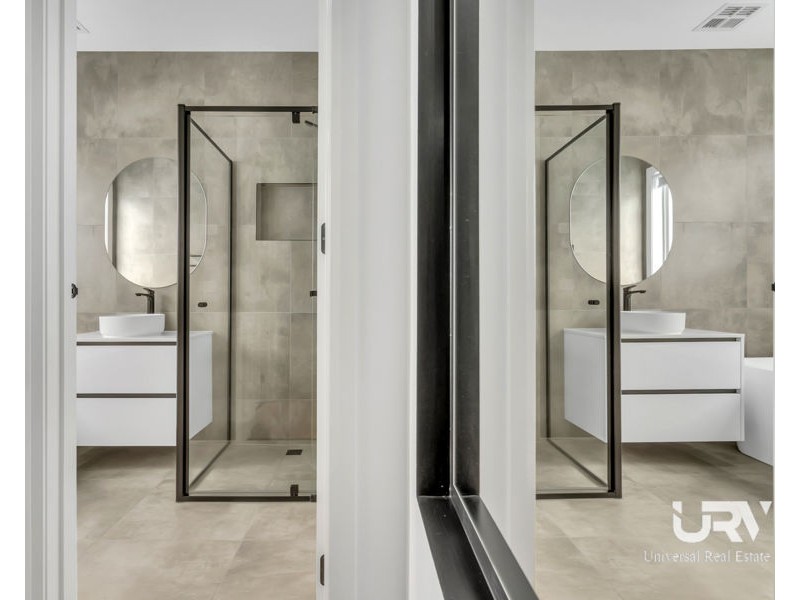 17 Schefflera Street, Craigieburn VIC 3064