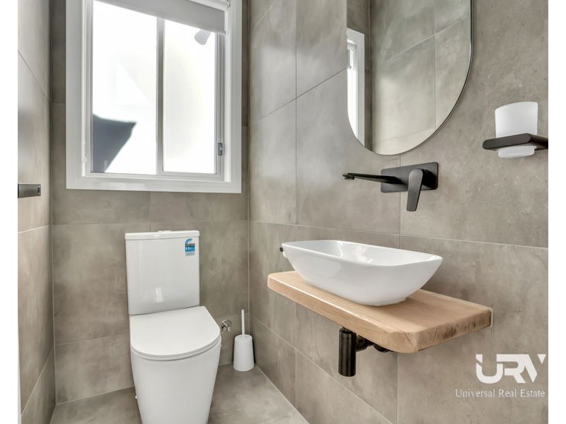 17 Schefflera Street, Craigieburn VIC 3064