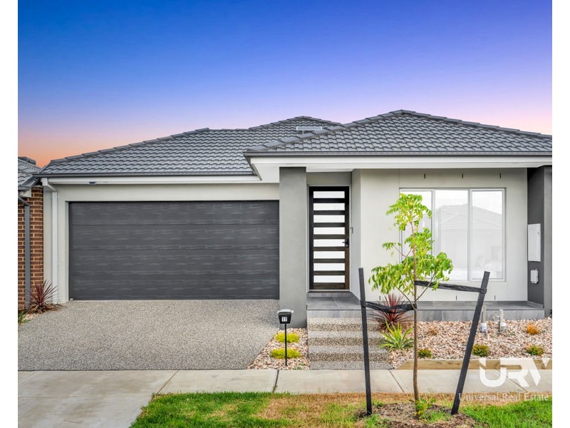 17 Schefflera Street, Craigieburn VIC 3064