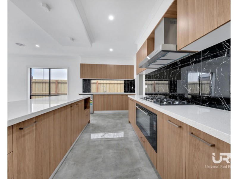 142 Brossard Road, Mickleham VIC 3064