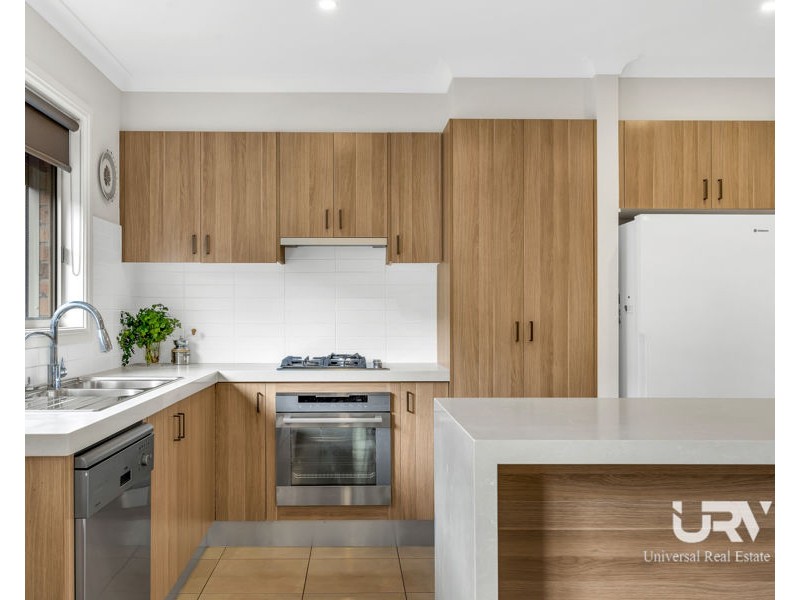 4 Lind Street, Craigieburn VIC 3064