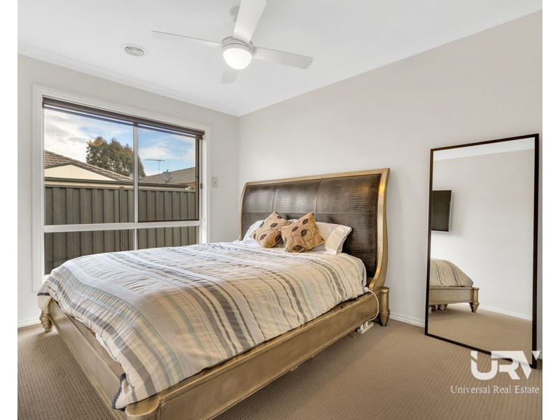4 Lind Street, Craigieburn VIC 3064