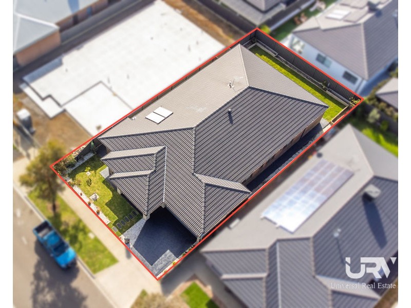 25 Admiration Drive, Craigieburn VIC 3064