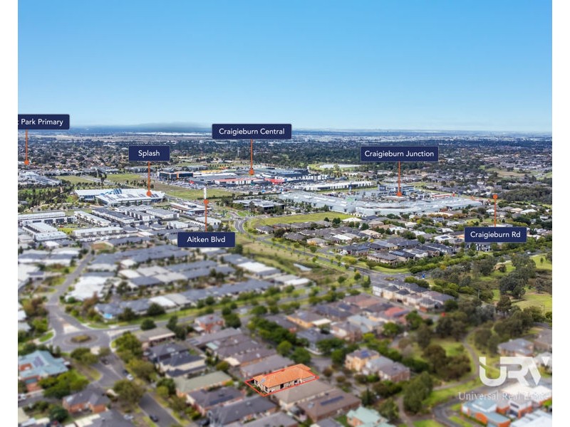 25 Dalwhinnie Crescent, Craigieburn VIC 3064