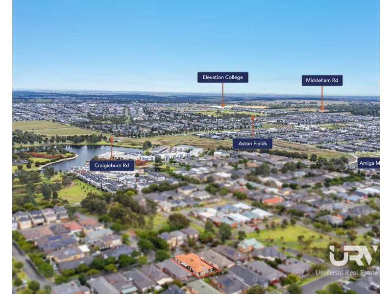 25 Dalwhinnie Crescent, Craigieburn VIC 3064