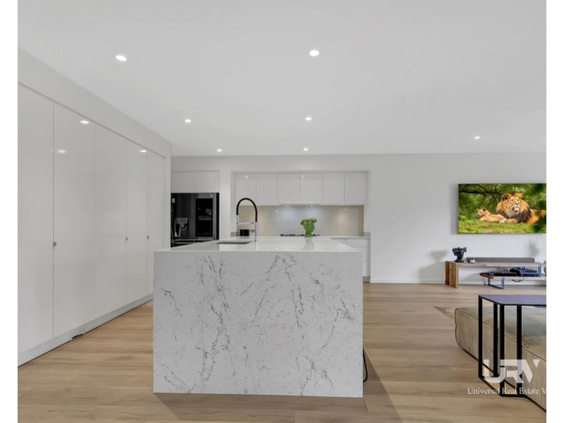 22 McCracken Avenue, Mickleham VIC 3064
