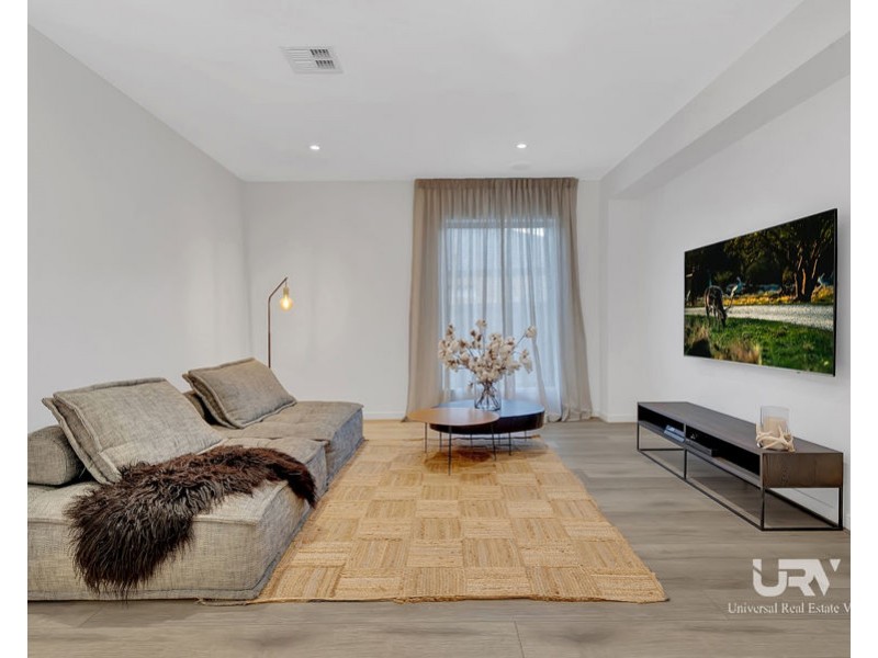 22 McCracken Avenue, Mickleham VIC 3064