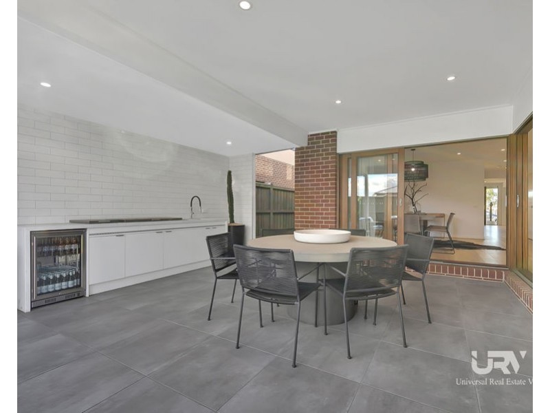 22 McCracken Avenue, Mickleham VIC 3064
