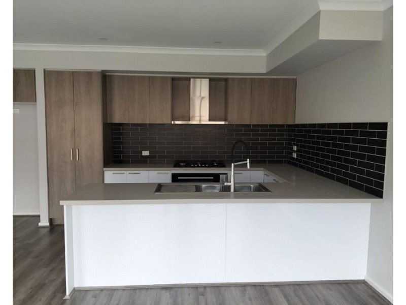 7 Northampton Way, Donnybrook VIC 3064