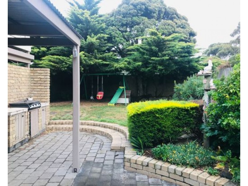 30 Eastgate Road, Craigieburn VIC 3064