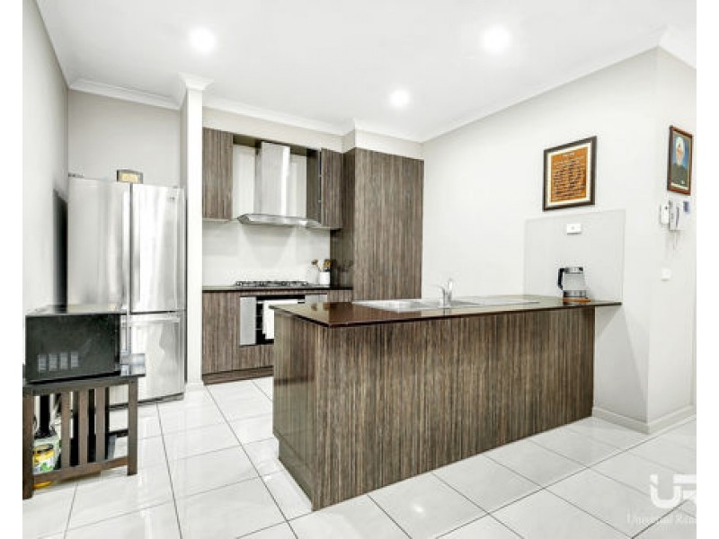 14 Brambuk Avenue, Craigieburn VIC 3064