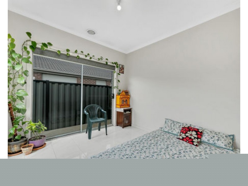 14 Brambuk Avenue, Craigieburn VIC 3064