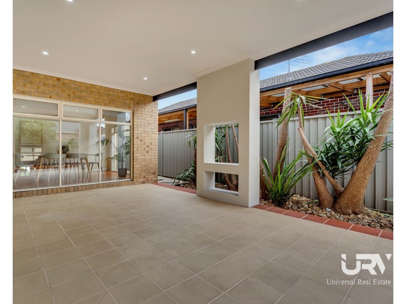 8 Olympic Way, Craigieburn VIC 3064