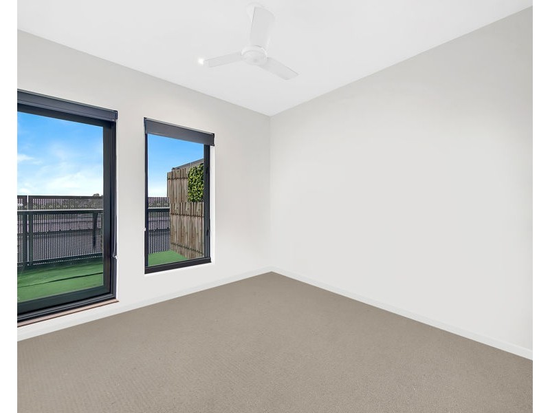301/30 Oleander Drive, Mill Park VIC 3082
