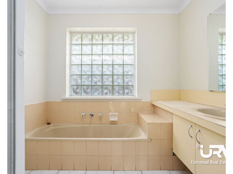 20 Banbury Crescent, Craigieburn VIC 3064