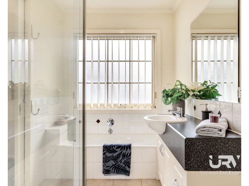 28 Jardier Terrace, South Morang VIC 3752