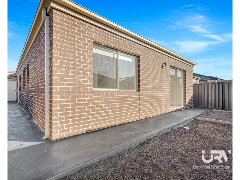 9 Tussock Road, Craigieburn VIC 3064