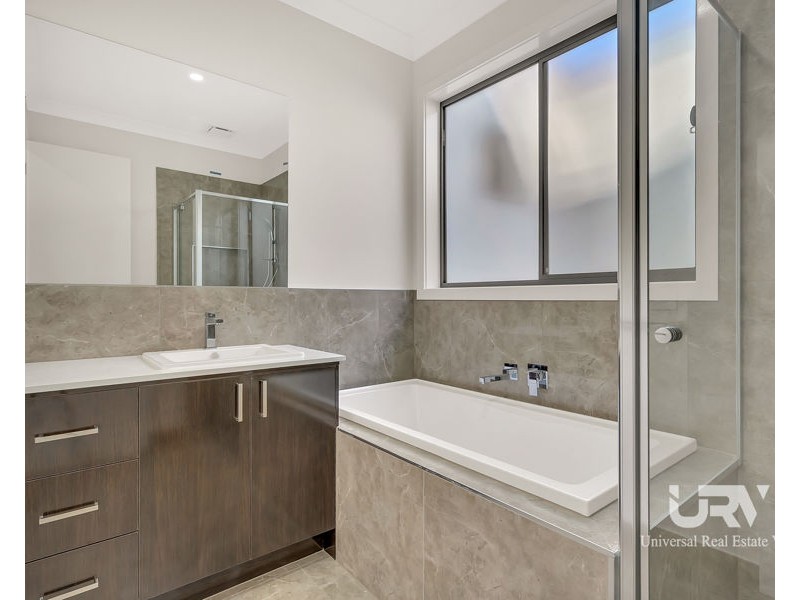 65 Alloca Crescent, Donnybrook VIC 3064