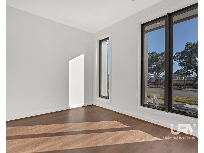 65 Alloca Crescent, Donnybrook VIC 3064