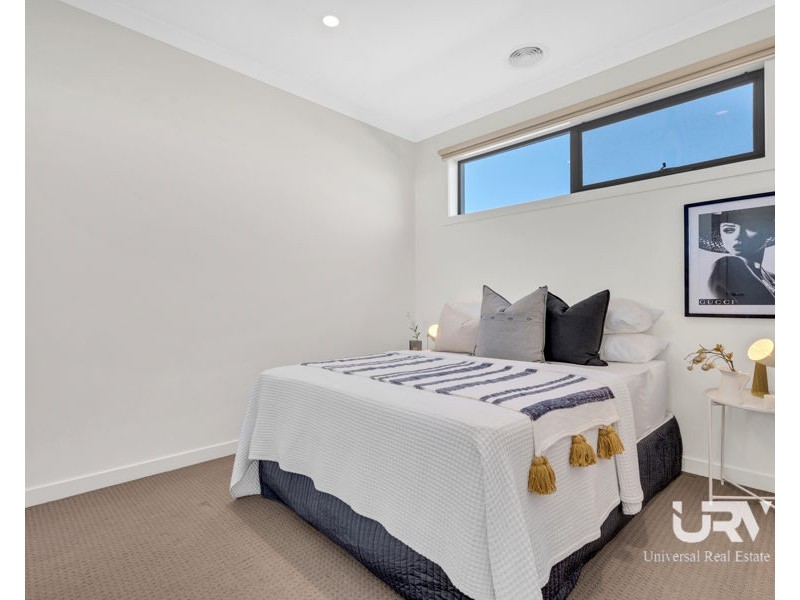 10 Cyan Walk, Craigieburn VIC 3064