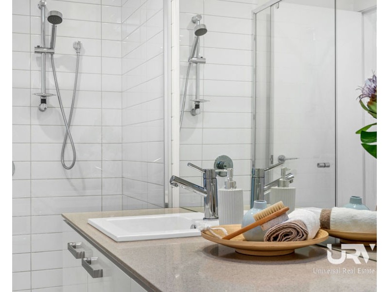 10 Cyan Walk, Craigieburn VIC 3064