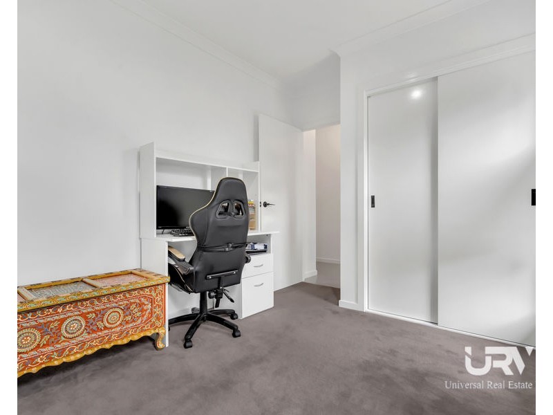 17 Hadley Lane, Craigieburn VIC 3064
