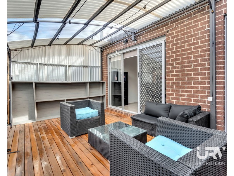 17 Hadley Lane, Craigieburn VIC 3064